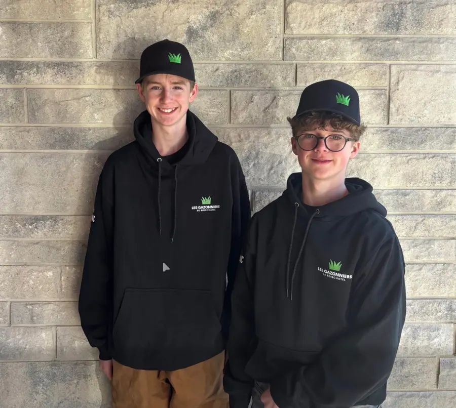 Justin et Arnaud, cofondateurs des Gazonniers de Boischatel